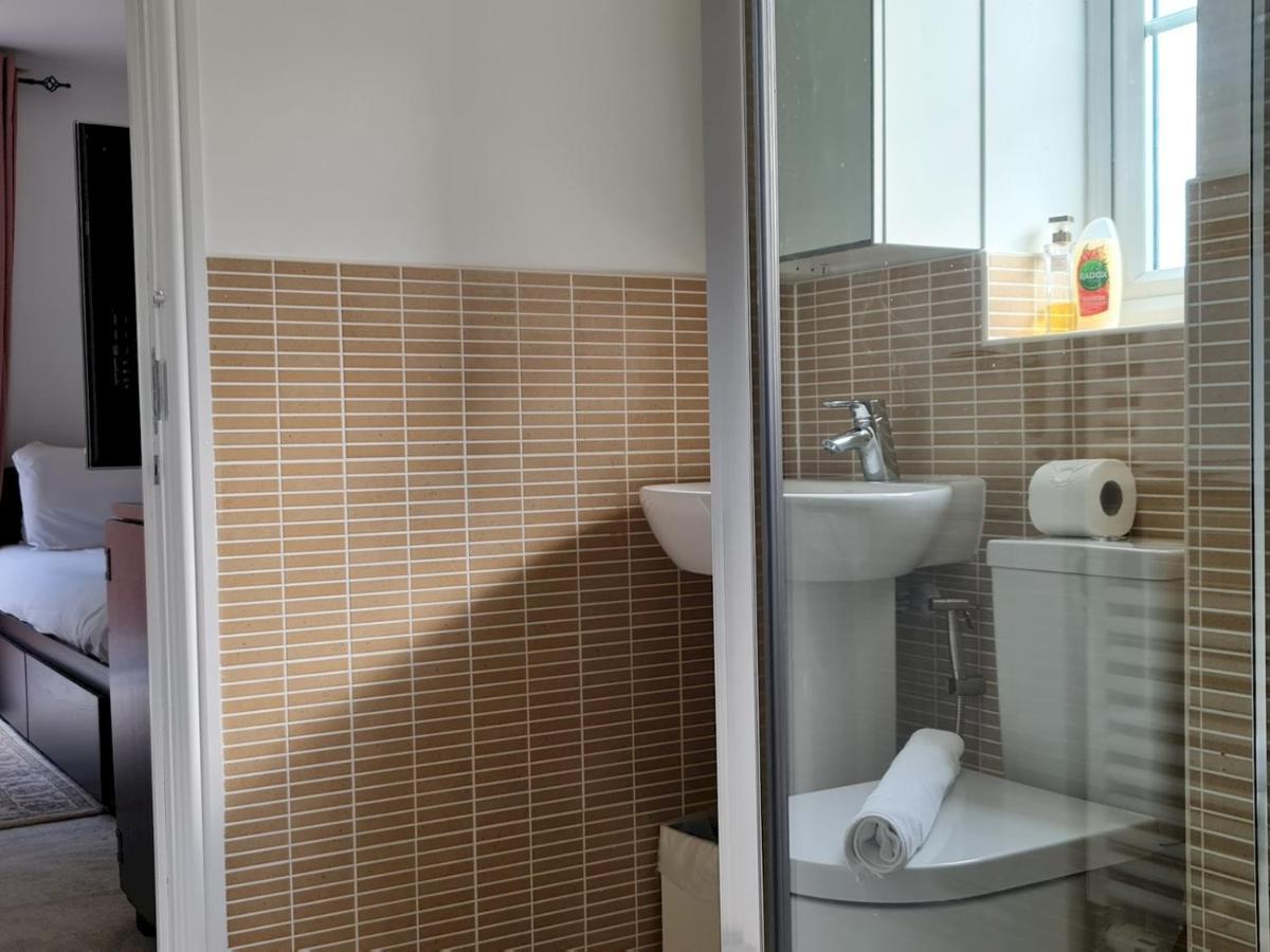 Pass The Keys Well Located Modern 5 Bedroom House バーミンガム エクステリア 写真
